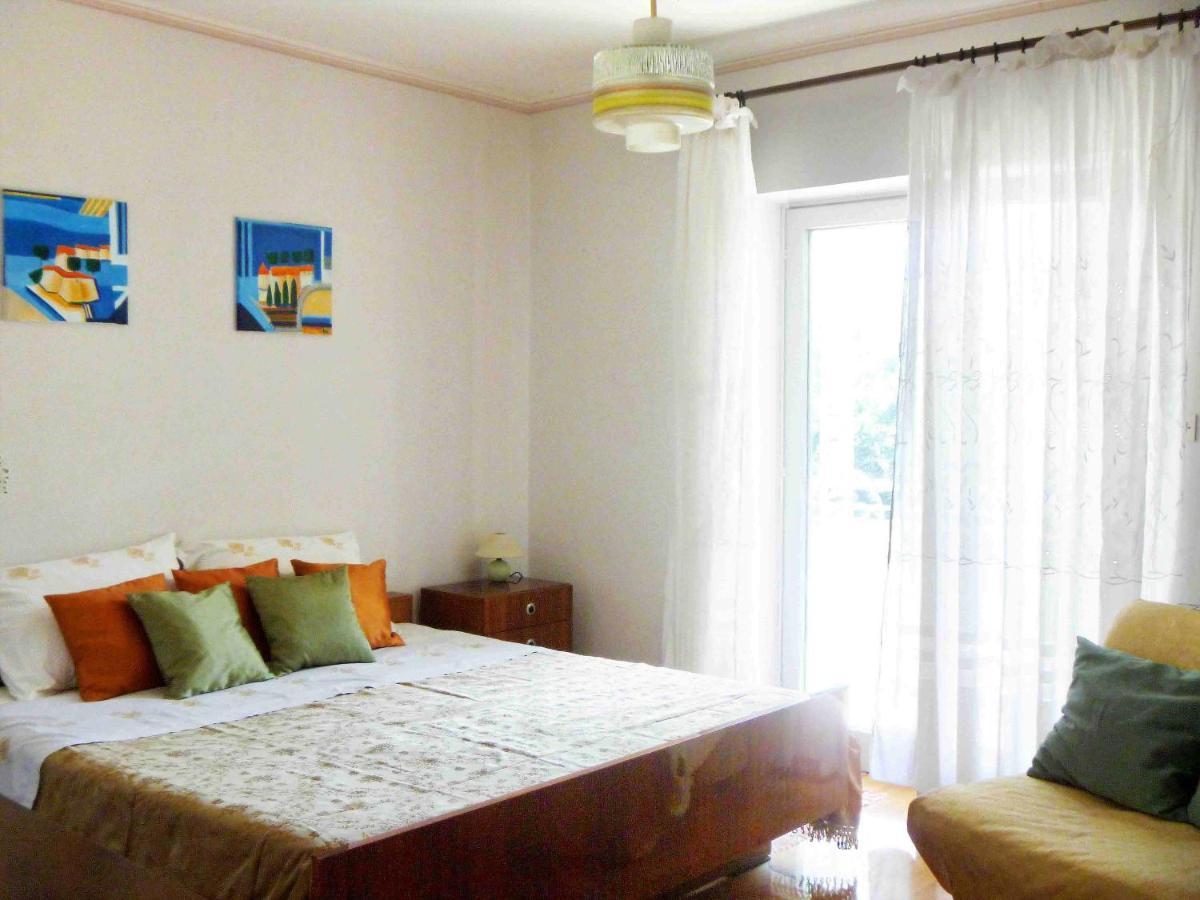 The With Air Conditioned Appartement
