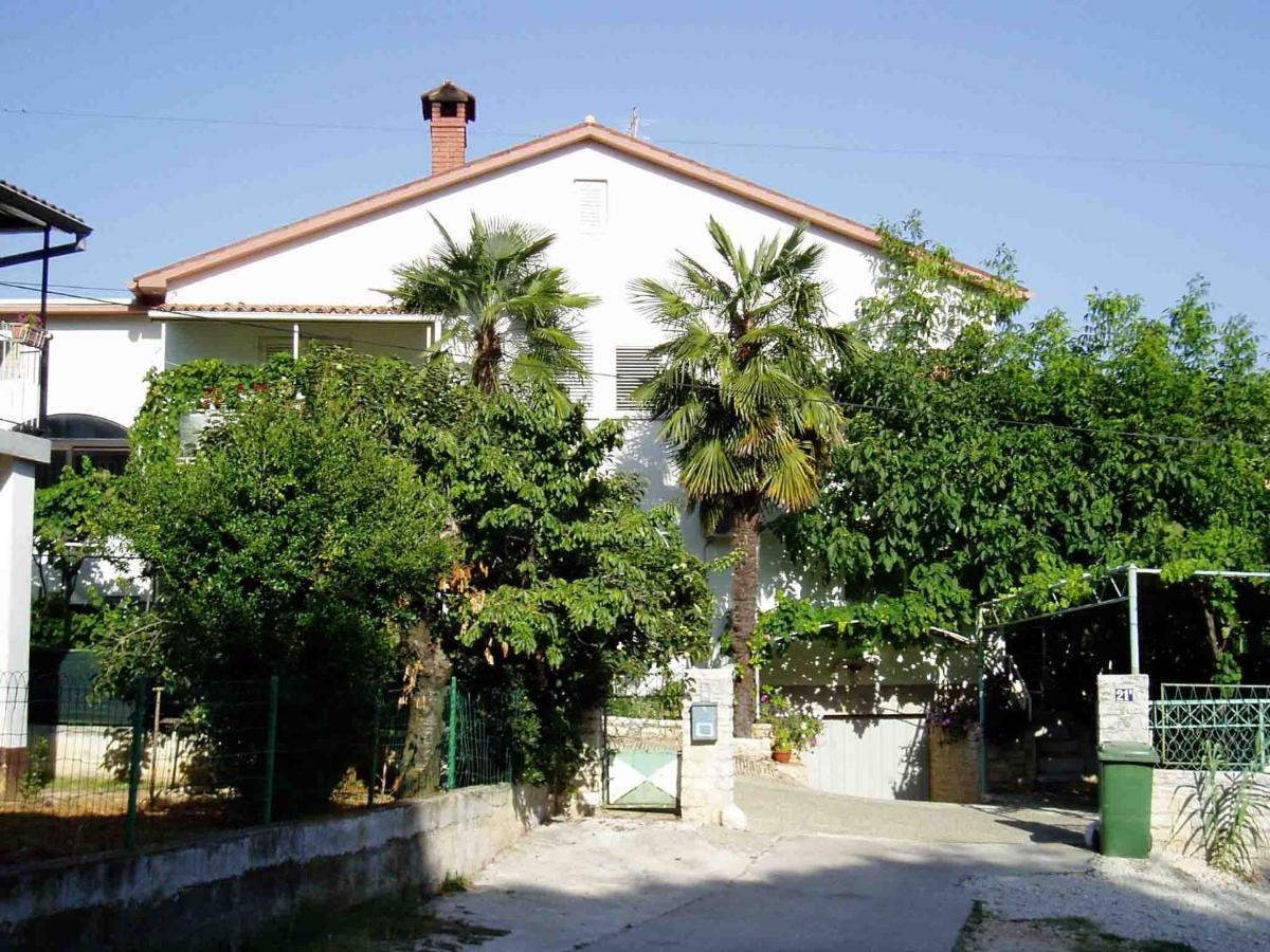 The With Air Conditioned Appartement *